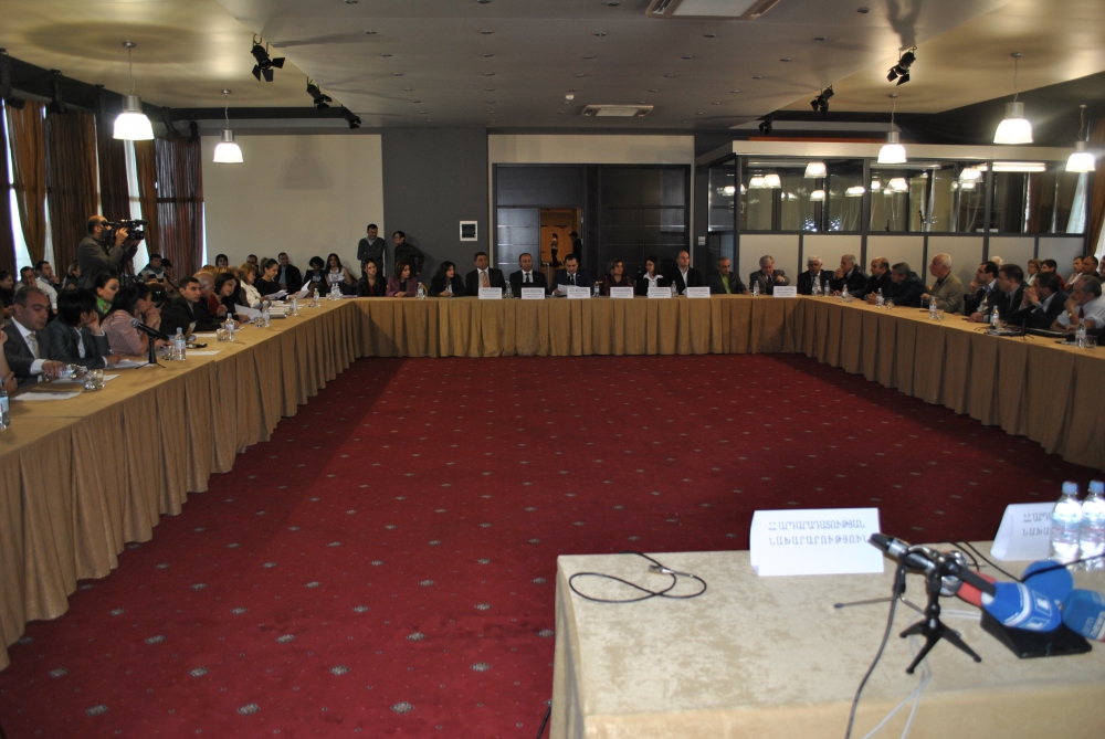 ՓԱՍՏԱԲԱՆՆԵՐԻ ՊԱԼԱՏԸ ՎՃՌԱԿԱՆ Է. ԽՆԴՐԱՀԱՐՈՒՅՑ ՆԱԽԱԳԾՈՎ ԻՐԵՆ ՎԵՐԱԳՐՎՈՂ ՈՐԵՎԷ ԳՈՐԾԱՌՈՒՅԹ ՉԻ ԻՐԱԿԱՆԱՑՆԵԼՈՒ ՓԱՍՏԱԲԱՆՆԵՐԻ ՊԱԼԱՏԸ ՎՃՌԱԿԱՆ Է. ԽՆԴՐԱՀԱՐՈՒՅՑ ՆԱԽԱԳԾՈՎ ԻՐԵՆ ՎԵՐԱԳՐՎՈՂ ՈՐԵՎԷ ԳՈՐԾԱՌՈՒՅԹ ՉԻ ԻՐԱԿԱՆԱՑՆԵԼՈՒ
