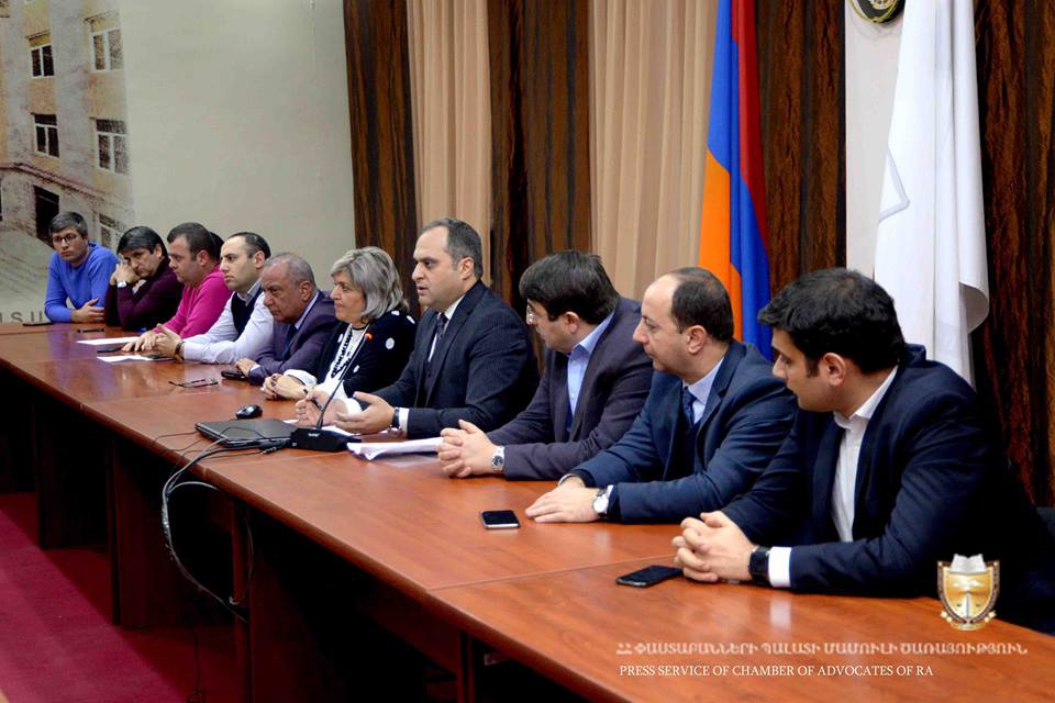 ՓԱՍՏԱԲԱՆՆԵՐՆ ԻՐԵՆՑ ԻՐԱՎՈՒՆՔՆԵՐԻ ՊԱՇՏՊԱՆՈՒԹՅԱՆ ՀԱՄԱՐ ՄԻՋՈՑՆԵՐ ԿՁԵՌՆԱՐԿԵՆ