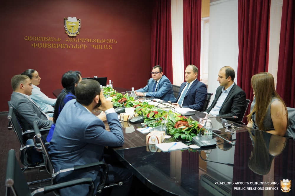 ՁԵՎԱՎՈՐՎԵԼ Է ԵՐԻՏԱՍԱՐԴԱԿԱՆ ԽՈՐՀՐԴԻ ՆՈՐ ԿԱԶՄԸ ՁԵՎԱՎՈՐՎԵԼ Է ԵՐԻՏԱՍԱՐԴԱԿԱՆ ԽՈՐՀՐԴԻ ՆՈՐ ԿԱԶՄԸ
