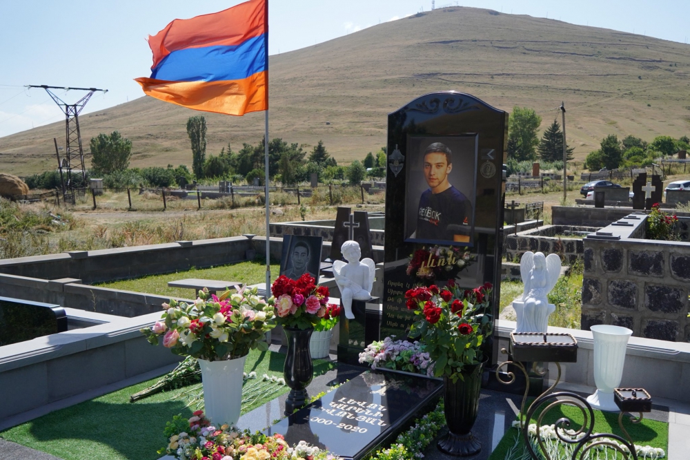 ՆԱԽԱՏԵՍՎՈՒՄ Է ԱՅՑԵԼՈՒԹՅՈՒՆ ԱՐՑԱԽՅԱՆ ԵՐԿՐՈՐԴ ՊԱՏԵՐԱԶՄՈՒՄ ԱՆՄԱՀԱՑԱԾ ԼԵՎՈՆ ԼԵՎՈՆՅԱՆԻ ՇԻՐԻՄԻՆ ՆԱԽԱՏԵՍՎՈՒՄ Է ԱՅՑԵԼՈՒԹՅՈՒՆ ԱՐՑԱԽՅԱՆ ԵՐԿՐՈՐԴ ՊԱՏԵՐԱԶՄՈՒՄ ԱՆՄԱՀԱՑԱԾ ԼԵՎՈՆ ԼԵՎՈՆՅԱՆԻ ՇԻՐԻՄԻՆ