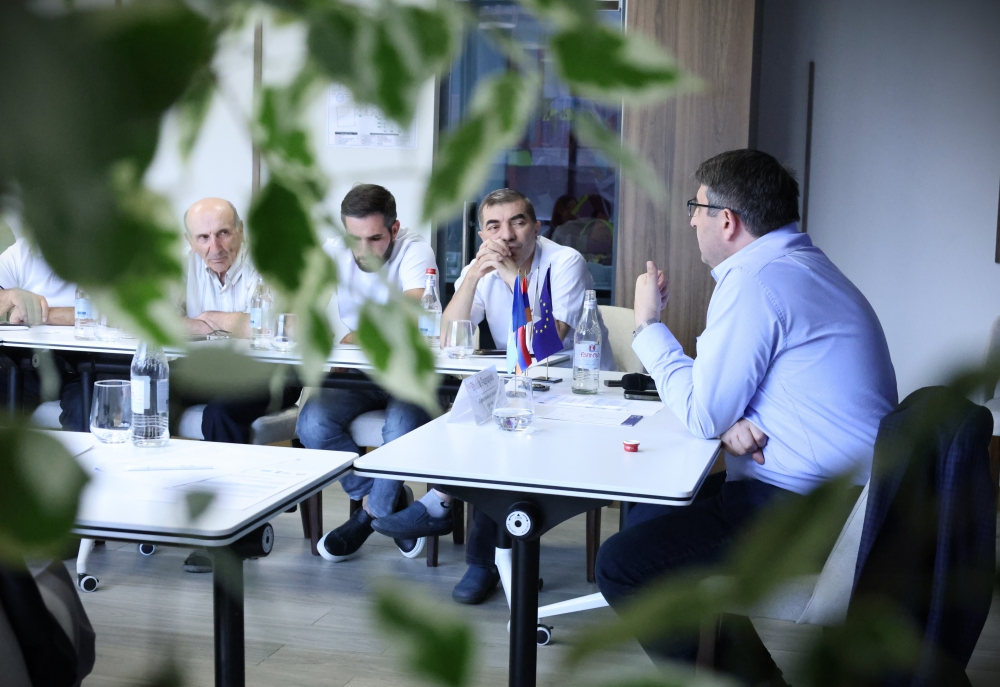 ԱՇԽԱՏԱԺՈՂՈՎ ԿՈՏԱՅՔԻ, ԳԵՂԱՐՔՈՒՆԻՔԻ ԵՎ ՏԱՎՈՒՇԻ ՄԱՐԶԵՐԻ ՓԱՍՏԱԲԱՆՆԵՐԻ ՀԱՄԱՐ 