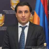 ՓԱՍՏԱԲԱՆՆԵՐԻ ՊԱԼԱՏՆ ԻՐ ՕԳՆՈՒԹՅՈՒՆՆ Է ԱՌԱՋԱՐԿԵԼ ԾԵԾՎԱԾ ՍԻՐԻԱՀԱՅ ԲԺՇԿԻՆ: AYSOR.AM