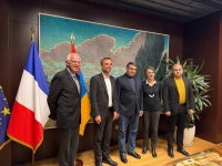 ՄՈՆՊԵԼՅԵԻ ՔԱՂԱՔԱՊԵՏԸ ՀՅՈՒՐԸՆԿԱԼԵԼ Է ՓԱՍՏԱԲԱՆՆԵՐԻՆ